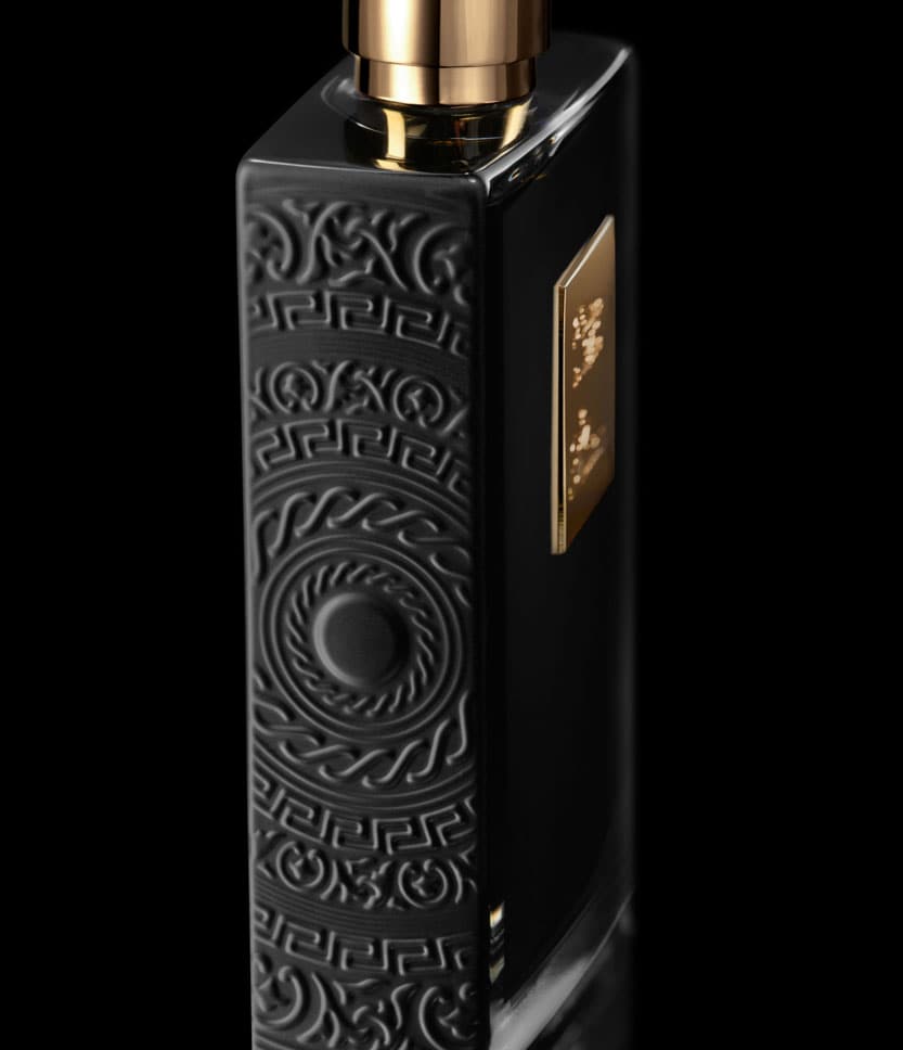Sacred Wood - Parfum Boisé - Les Bois de Caves | KILIAN PARIS